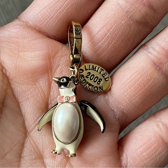 Ultra Rare Juicy Couture Limited Edition 2008 Golden Penguin Charm EUC - Picture 3 of 6
